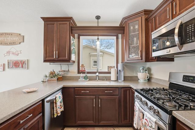 7717 118th Way N, Champlin, MN 55316