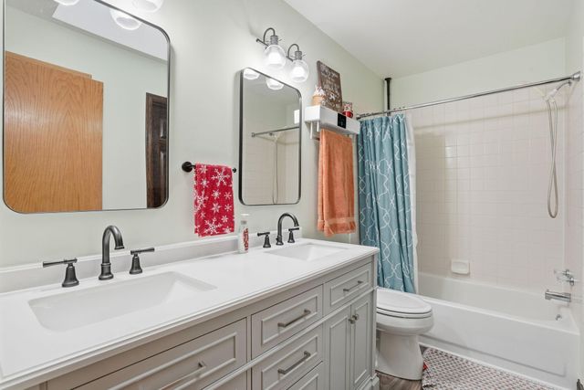 7717 118th Way N, Champlin, MN 55316