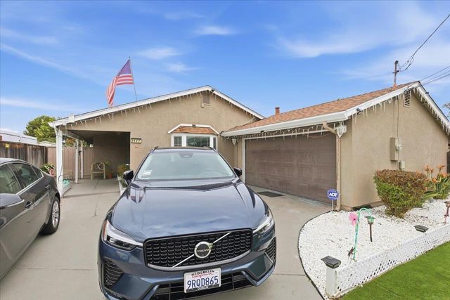 2627 Naples Street, Hayward, CA 94545