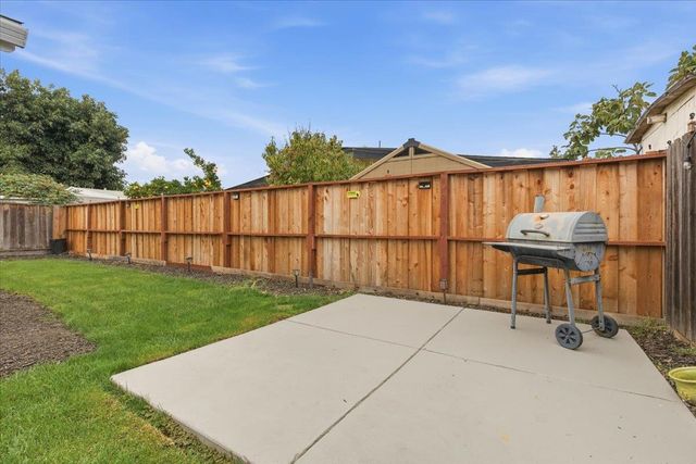 2627 Naples Street, Hayward, CA 94545