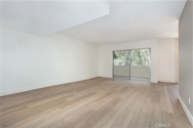 380 S Euclid 105, Pasadena, CA 91101