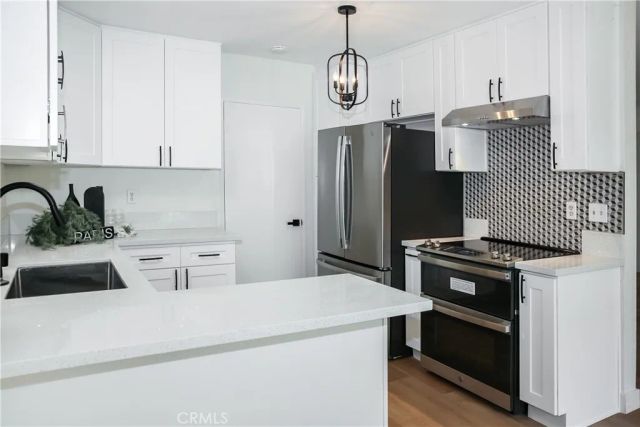 380 S Euclid 105, Pasadena, CA 91101