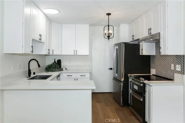 380 S Euclid 105, Pasadena, CA 91101