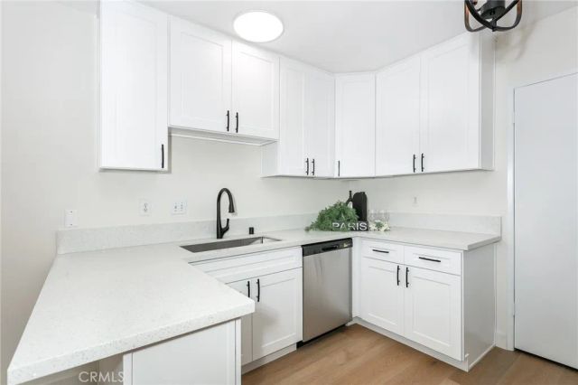 380 S Euclid 105, Pasadena, CA 91101