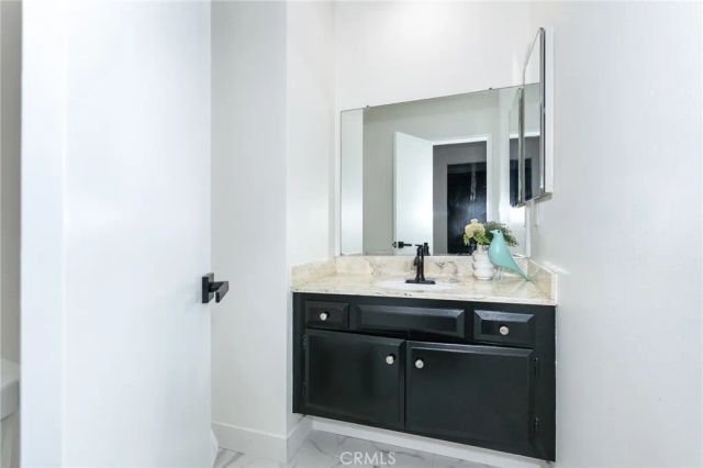 380 S Euclid 105, Pasadena, CA 91101