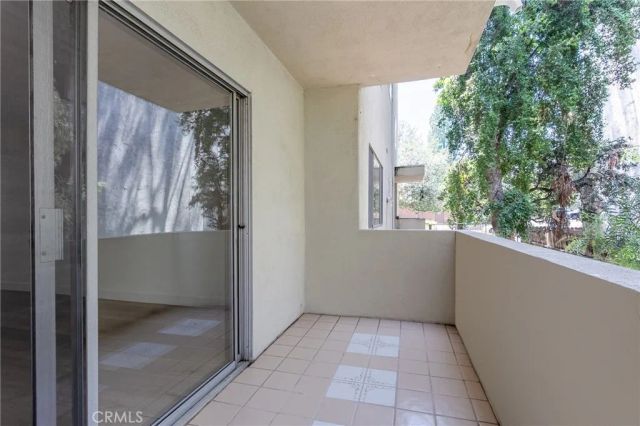 380 S Euclid 105, Pasadena, CA 91101