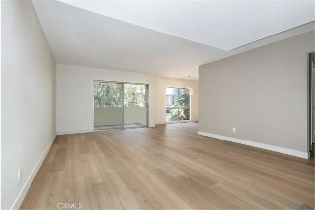 380 S Euclid 105, Pasadena, CA 91101