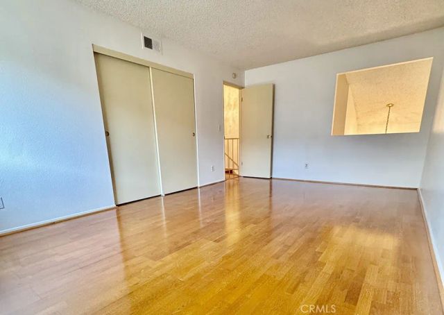 17241 Roscoe 16, Northridge, CA 91325