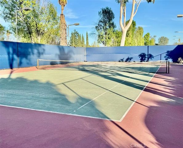 17241 Roscoe 16, Northridge, CA 91325