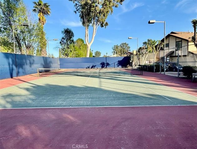 17241 Roscoe 16, Northridge, CA 91325