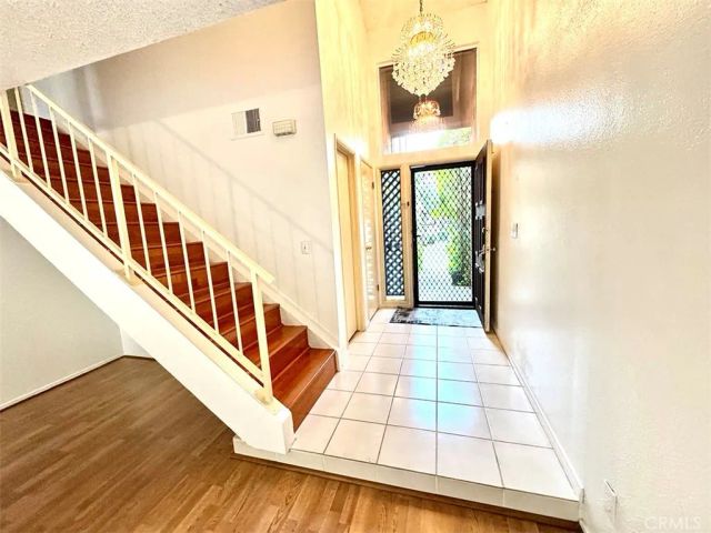 17241 Roscoe 16, Northridge, CA 91325