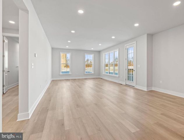 1 CHAROLAIS ST, Carlisle, PA 17015