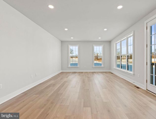 1 CHAROLAIS ST, Carlisle, PA 17015