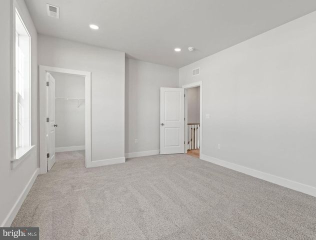 1 CHAROLAIS ST, Carlisle, PA 17015