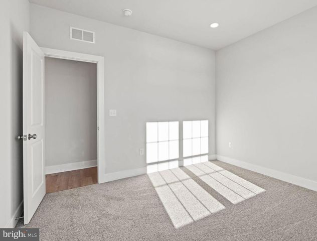 1 CHAROLAIS ST, Carlisle, PA 17015