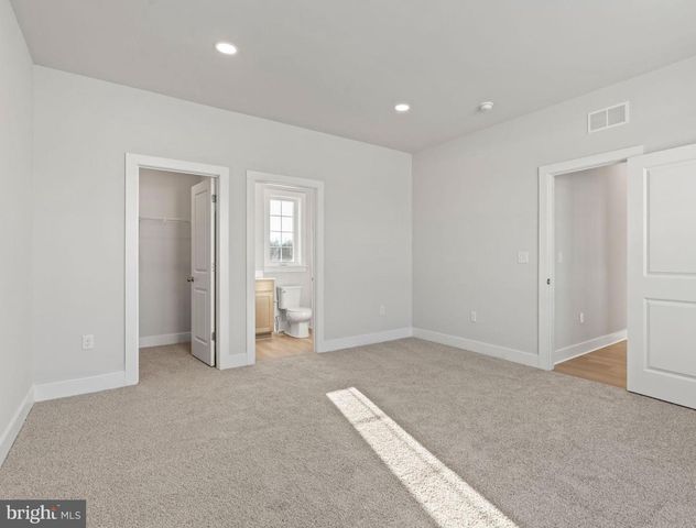 1 CHAROLAIS ST, Carlisle, PA 17015