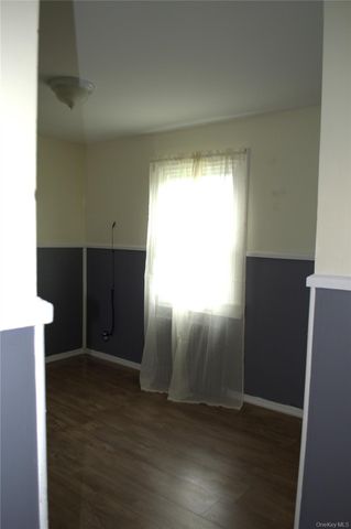 30 Lake Drive 2nd Floor, Copiague, NY 11726