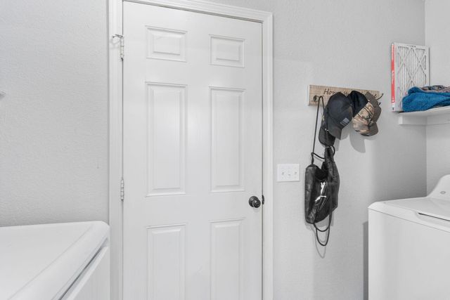 435 N Claremont Place, Republic, MO 65738