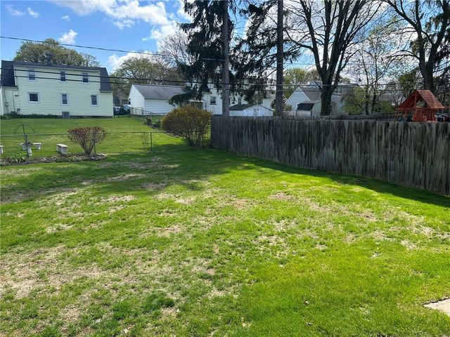 210 Pepperidge Drive, Greece, NY 14626
