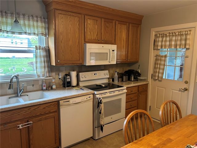 210 Pepperidge Drive, Greece, NY 14626