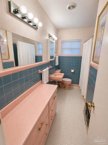 1910 E Cervantes St, Pensacola, FL 32501
