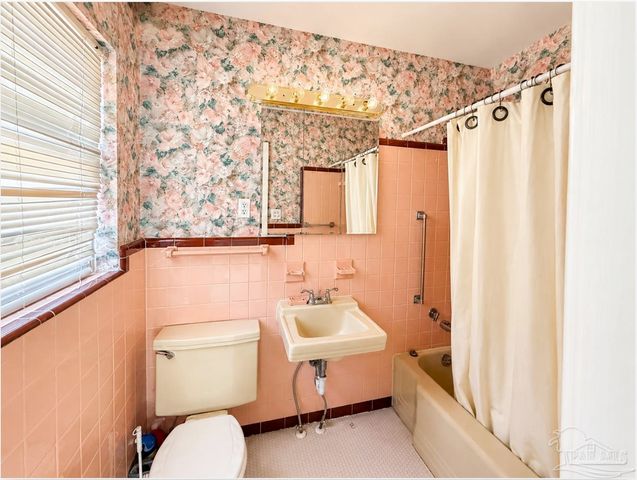 1910 E Cervantes St, Pensacola, FL 32501