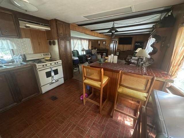 7885 N Airpark Road, Sherman Twp, MI 48893
