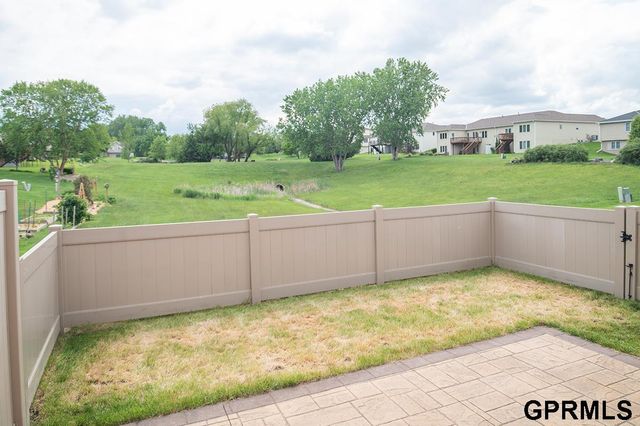 7739 Phares Drive, Lincoln, NE 68516