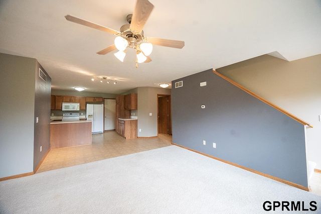 7739 Phares Drive, Lincoln, NE 68516