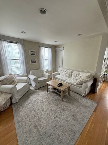 190 L St 1, Boston, MA 02127