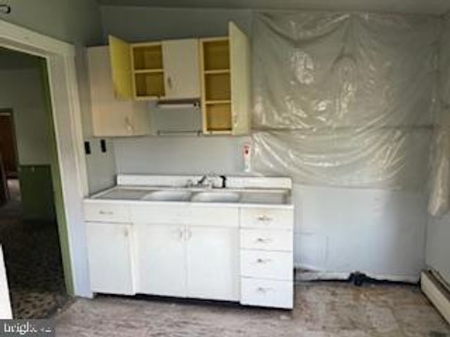 429 W MARKET ST, Williamstown, PA 17098