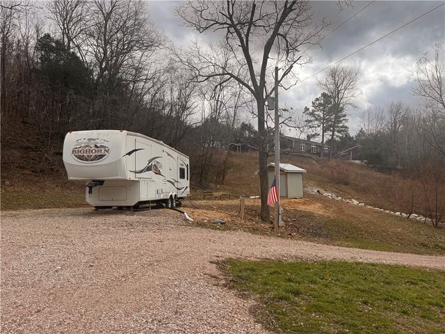 230 Madison 2625, Huntsville, AR 72740