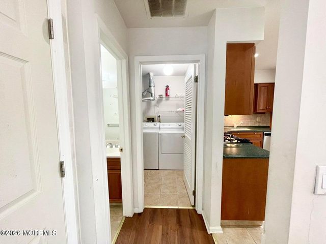 21 Evergreen Drive, East Windsor, NJ 08520
