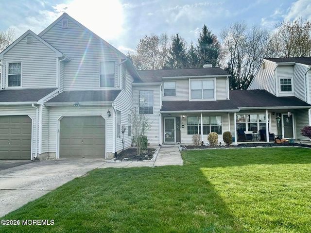 21 Evergreen Drive, East Windsor, NJ 08520