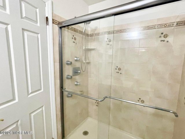 21 Evergreen Drive, East Windsor, NJ 08520