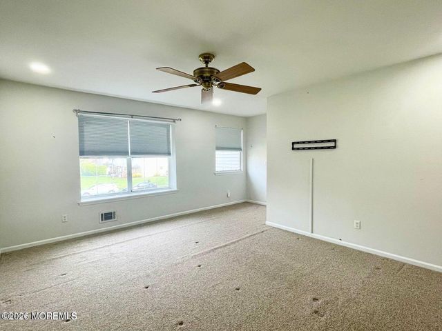 21 Evergreen Drive, East Windsor, NJ 08520