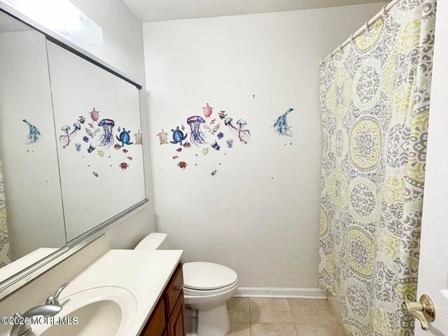 21 Evergreen Drive, East Windsor, NJ 08520