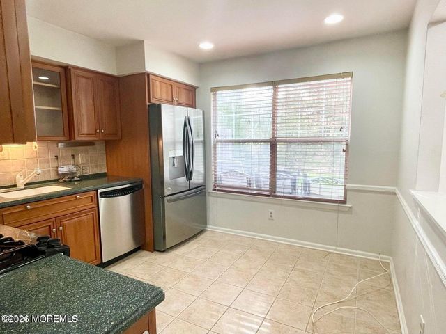 21 Evergreen Drive, East Windsor, NJ 08520