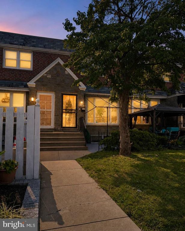 7456 RHOADS ST, PHILADELPHIA, PA 19151 — exterior