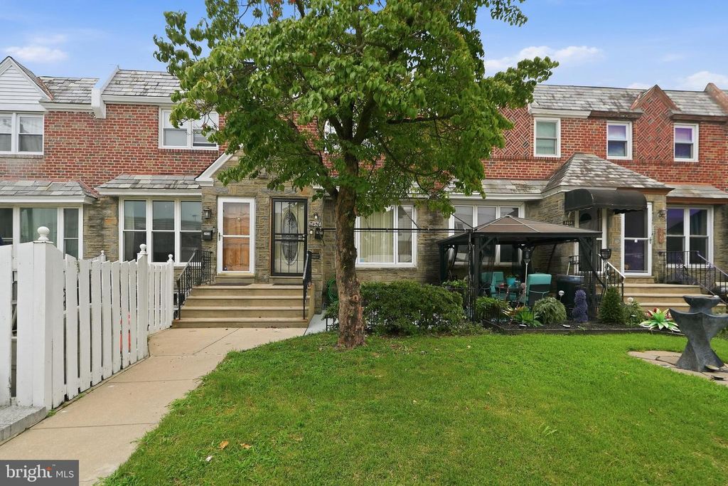7456 RHOADS ST, PHILADELPHIA, PA 19151 — photo 2