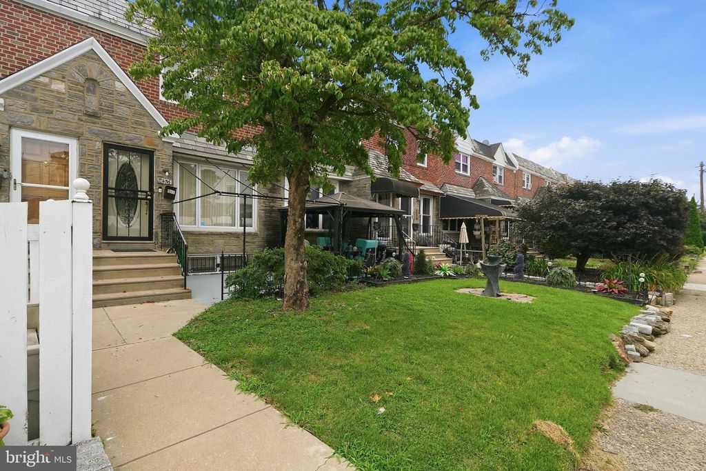 7456 RHOADS ST, PHILADELPHIA, PA 19151 — photo 3