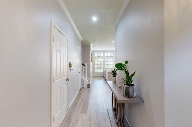 4615 Natural Bridge Drive, Houston, TX 77345