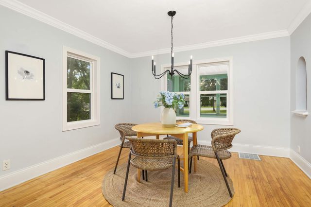 5826 W Broadway Avenue, Crystal, MN 55428