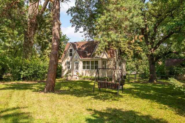 5826 W Broadway Avenue, Crystal, MN 55428