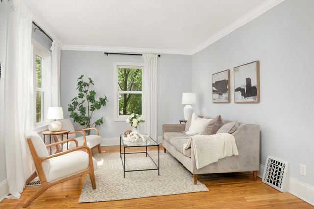 5826 W Broadway Avenue, Crystal, MN 55428