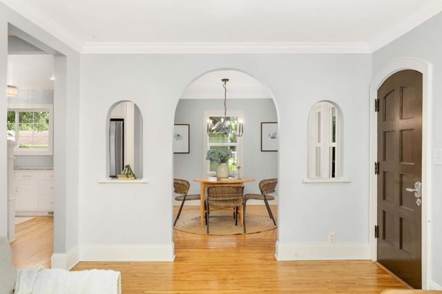 5826 W Broadway Avenue, Crystal, MN 55428