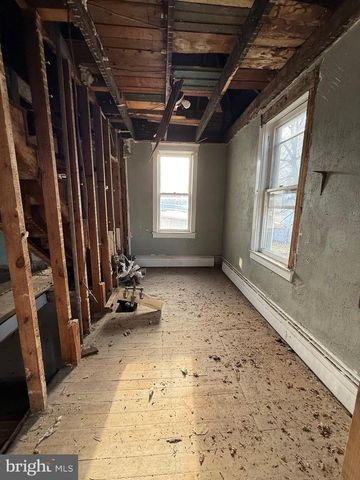 414 COLUMBIA BLVD, National Park, NJ 08063