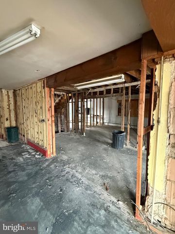 414 COLUMBIA BLVD, National Park, NJ 08063