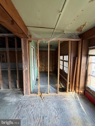 414 COLUMBIA BLVD, National Park, NJ 08063