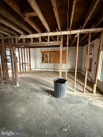 414 COLUMBIA BLVD, National Park, NJ 08063